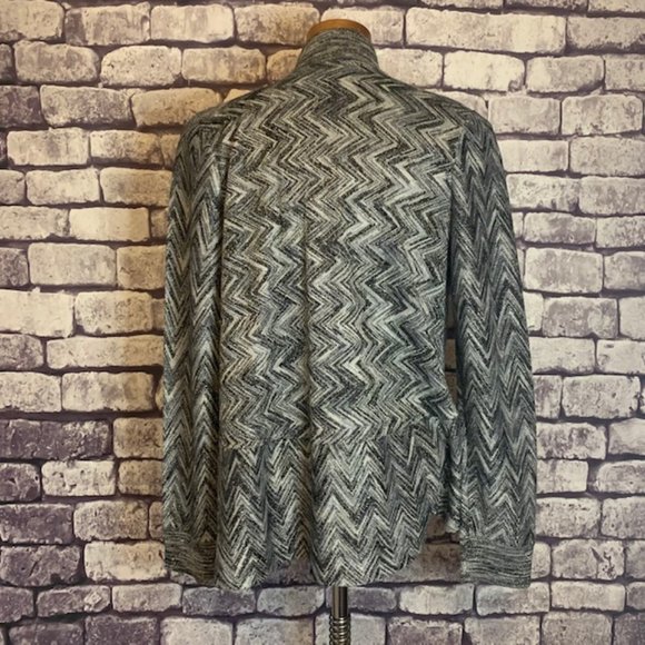 Apt. 9 No Close Cardigan Size Medium - Picture 8 of 10